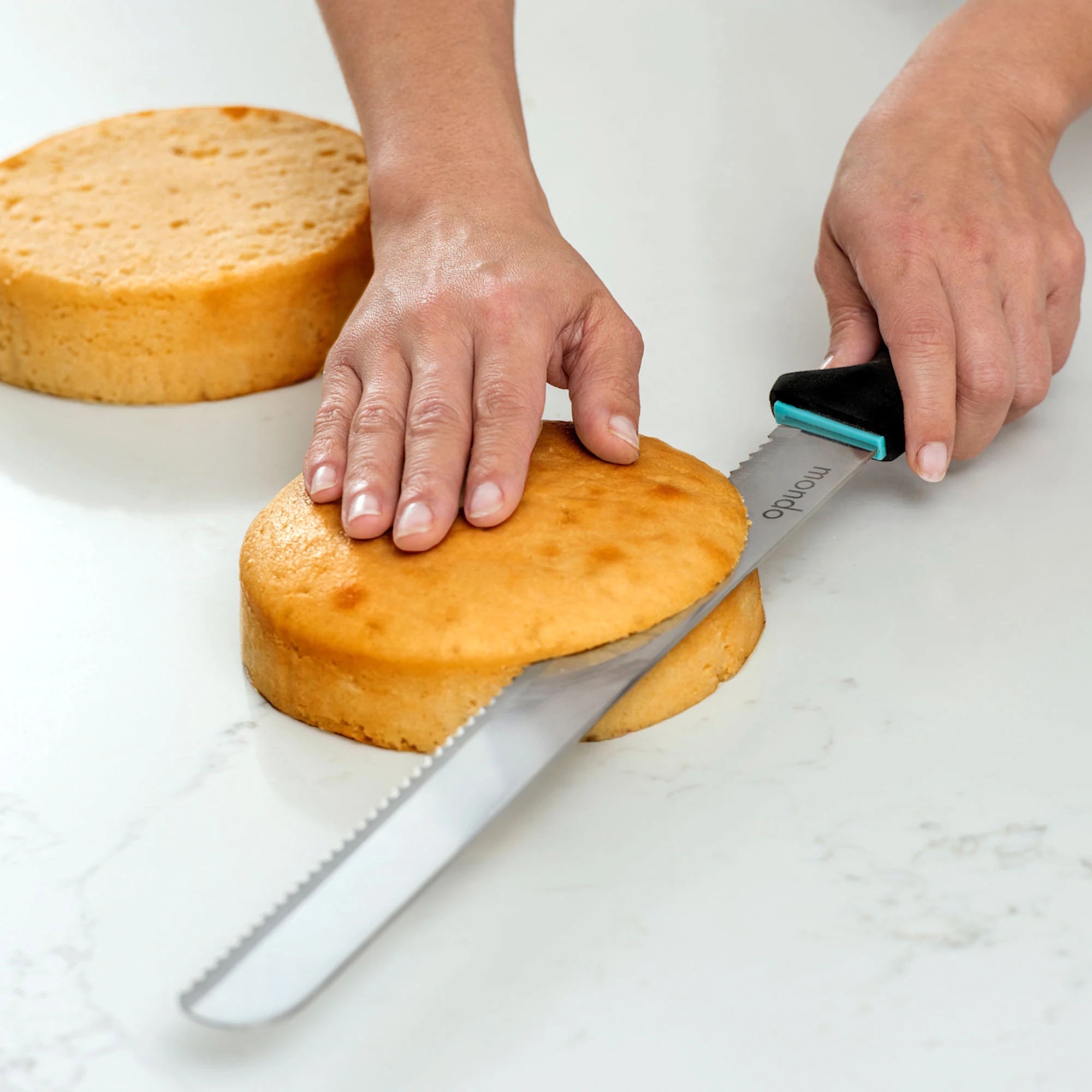 Mondo Professional Serrated Cake & Bread Knife (35cm/14in Blade)