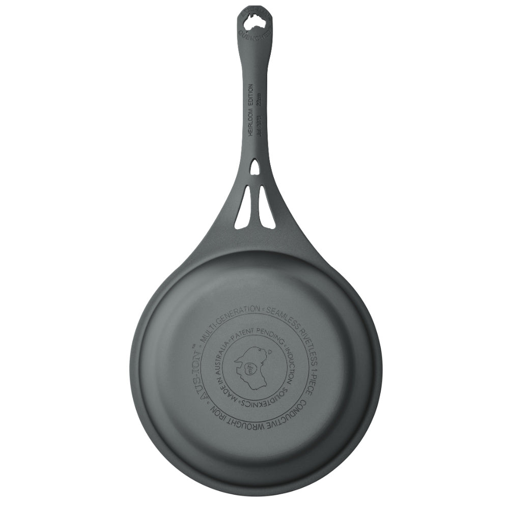 SolidTeknics AUS-ION™ 22cm Sauteuse